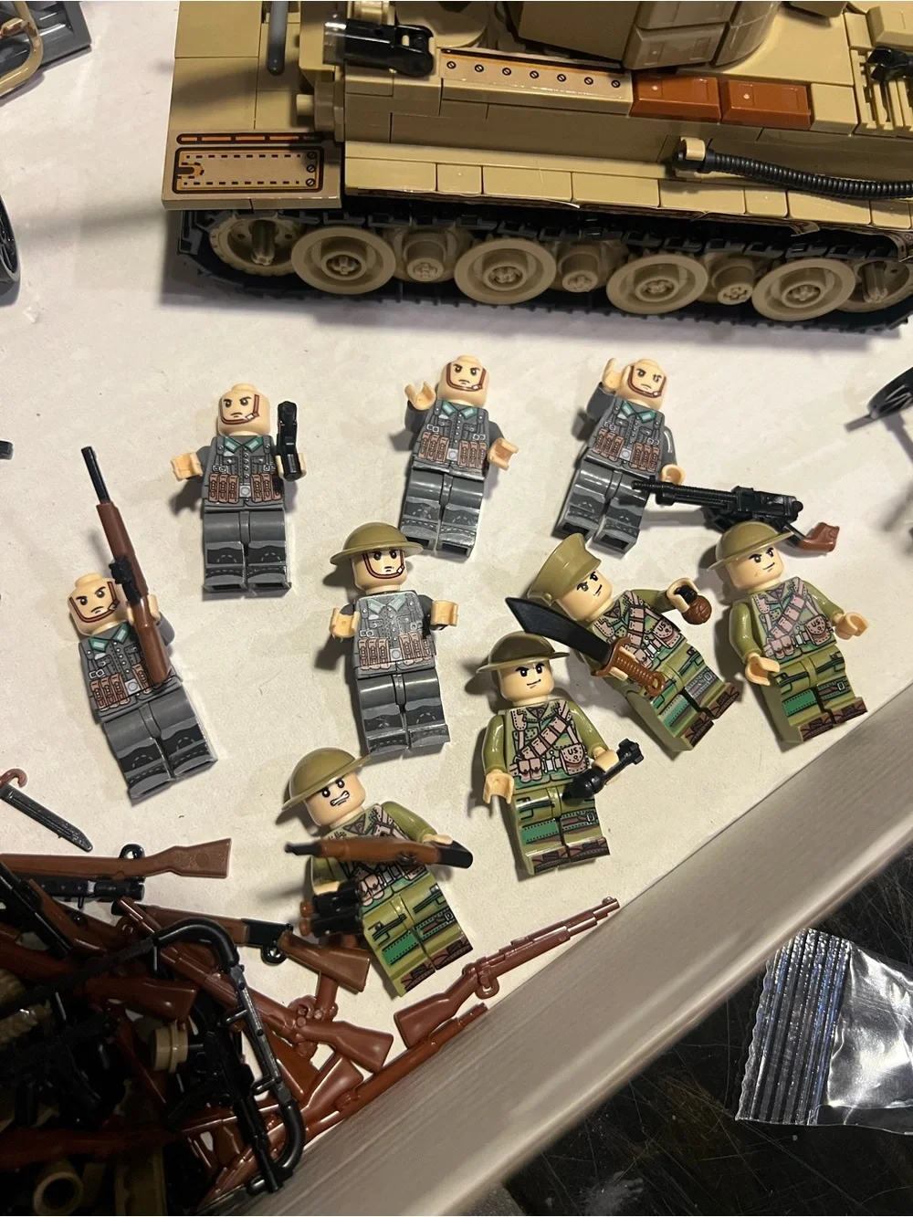 Military Tiger Main Battle Tank building block set, model G6006.
